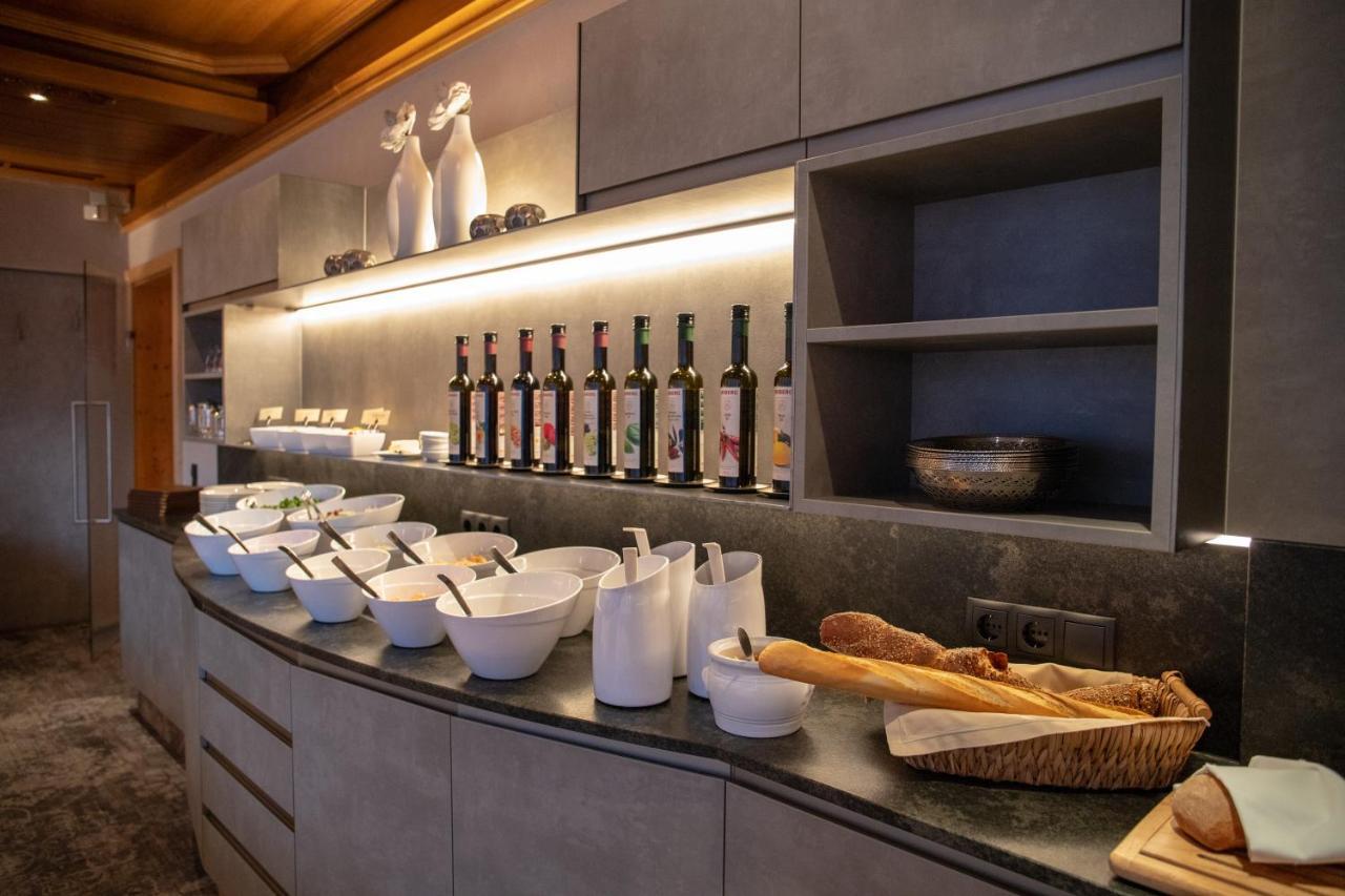 Hotel Charly Ισγκλ Εξωτερικό φωτογραφία