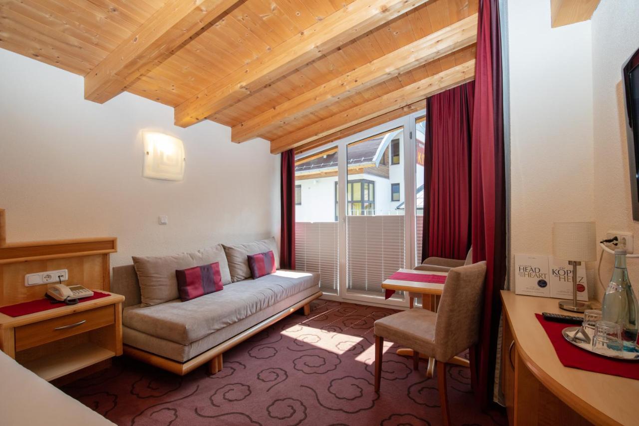 Hotel Charly Ισγκλ Εξωτερικό φωτογραφία